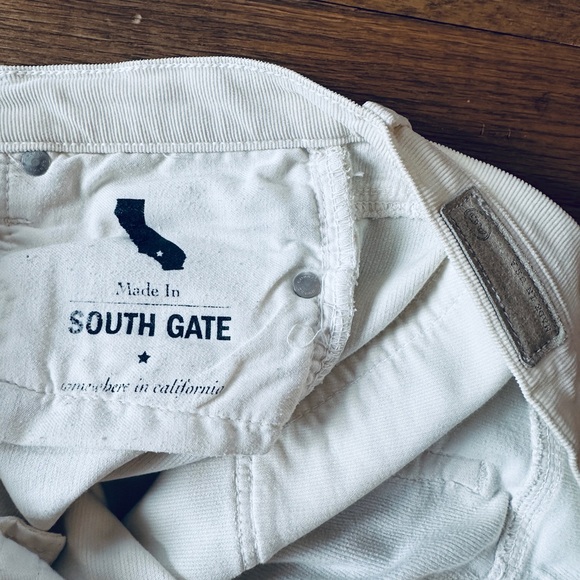 AG The Ballad Women's Slim Boot soft corduroy in cream - Picture 5 of 7